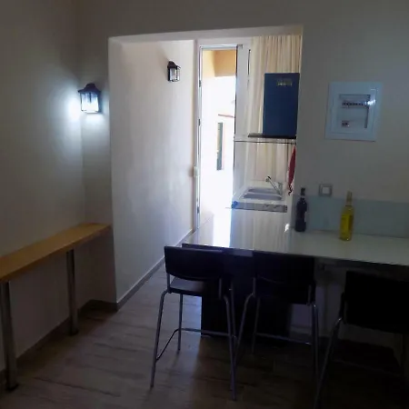 Souvlakis Pool 아파트호텔 4*