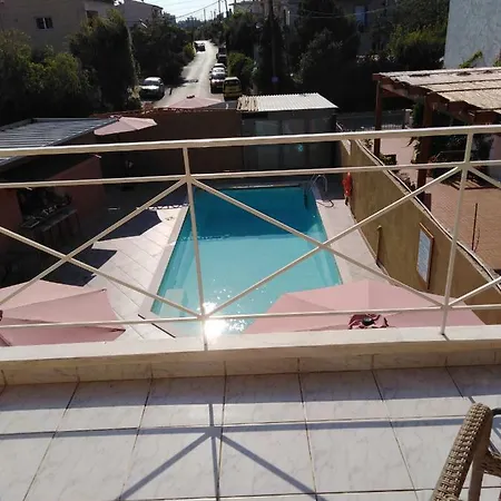 아파트호텔 Souvlakis Pool