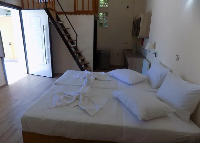 Aparthotel Souvlakis Pool 4*