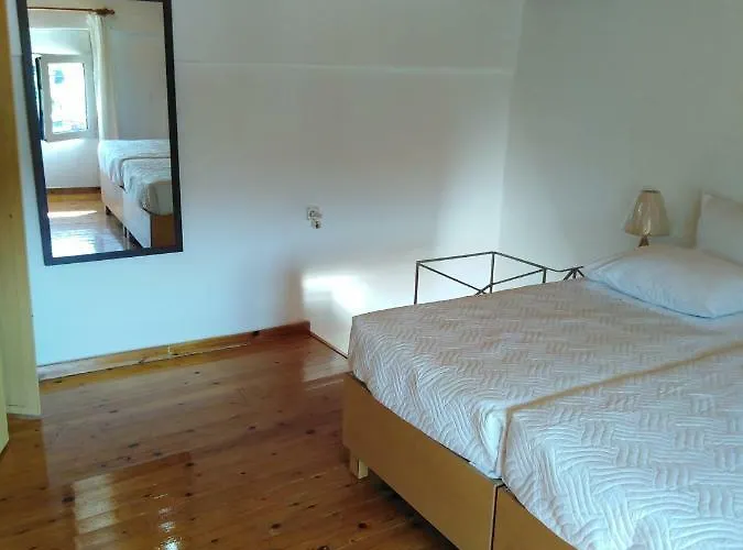 Souvlakis Pool 4* ハニア