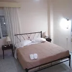 Souvlakis Pool Aparthotel Chania (Crete)