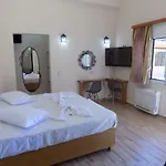 Souvlakis Pool 4*