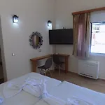 Souvlakis Pool 4*