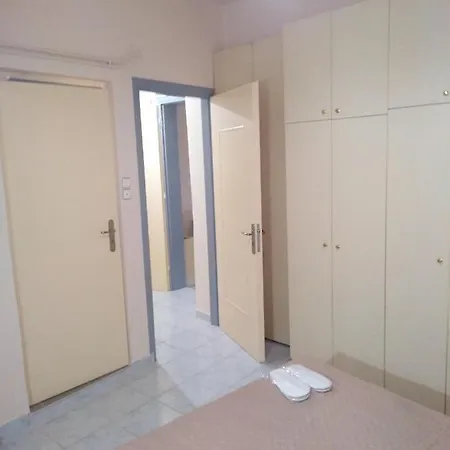 Souvlakis Pool Ξενοδοχείο με διαμερίσματα Χανιά