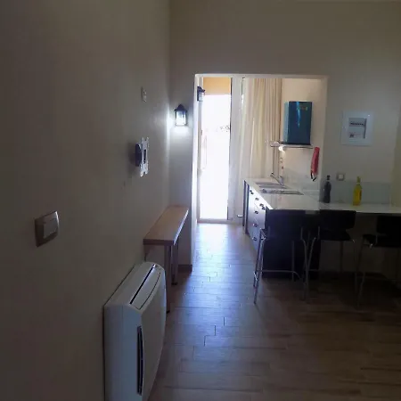 Souvlakis Pool Ξενοδοχείο με διαμερίσματα