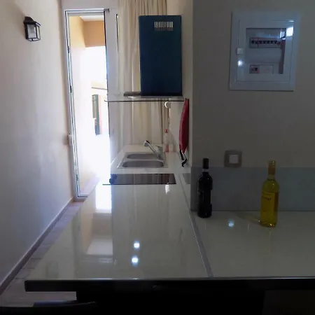 Ξενοδοχείο με διαμερίσματα Souvlakis Pool Χανιά