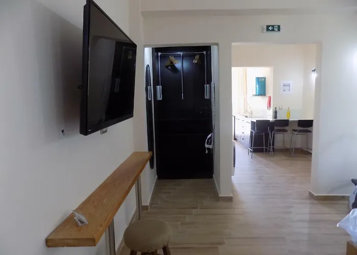 Апарт-готель Souvlakis Pool