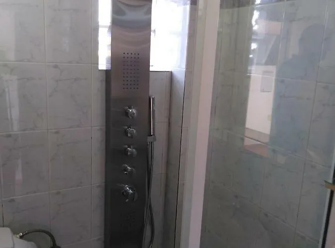 Souvlakis Pool شقة فندقية 4*