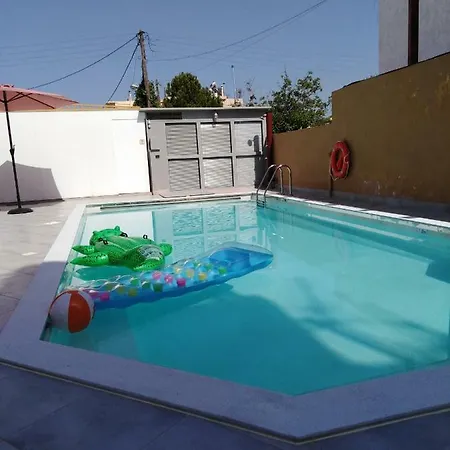 Souvlakis Pool