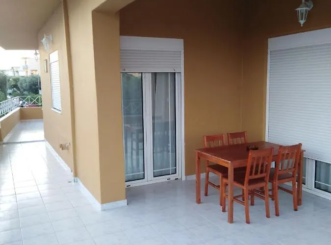 Aparthotel Souvlakis Pool