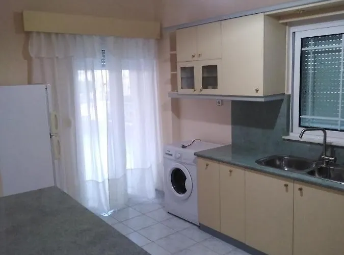 Souvlakis Pool Aparthotel 4*